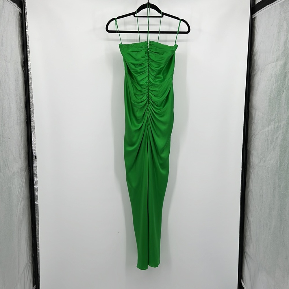 The Sei Keyhole Gathered Dress in Palm 0 - Picture 6 of 10